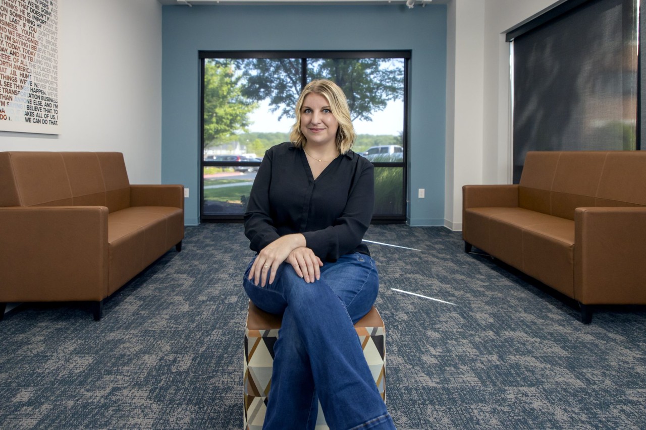 J.B. Hunt employee, Amanda, posing for a portrait.