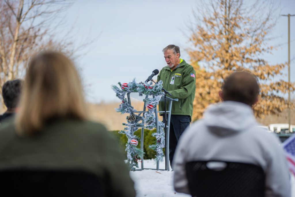 VERG member shares remarks at the 2020 Wreaths Across America ceremony at corporate.
