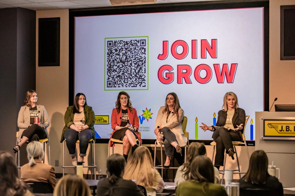 GROW event where panel members share stories & experiences that they have had at J.B. Hunt.