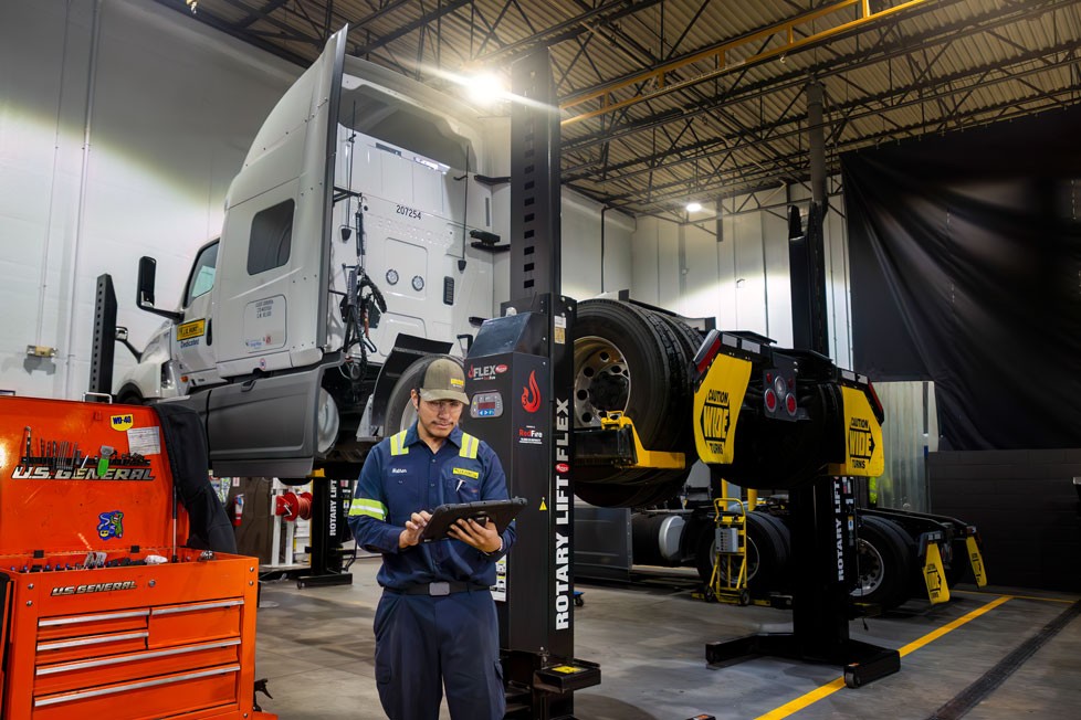 tech working on engine