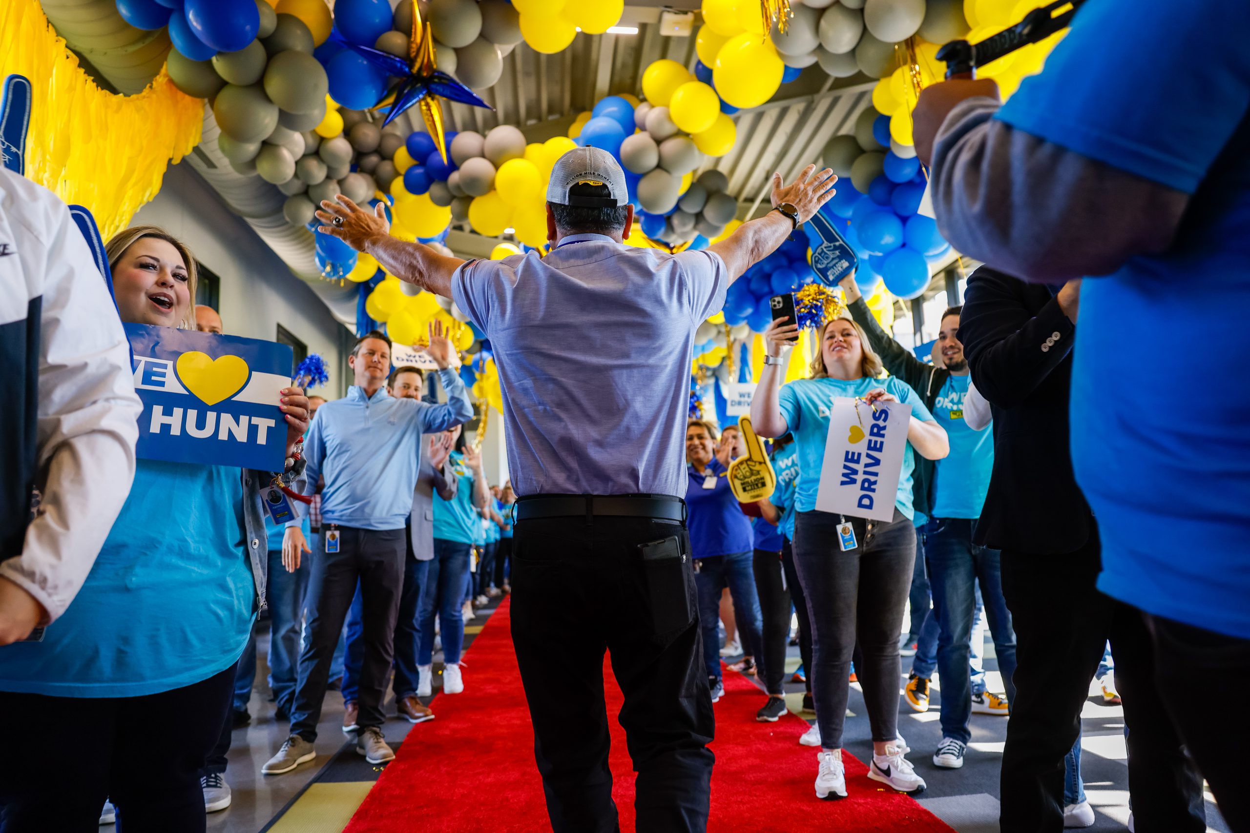 J B Hunt s History: Built by People The Scroll